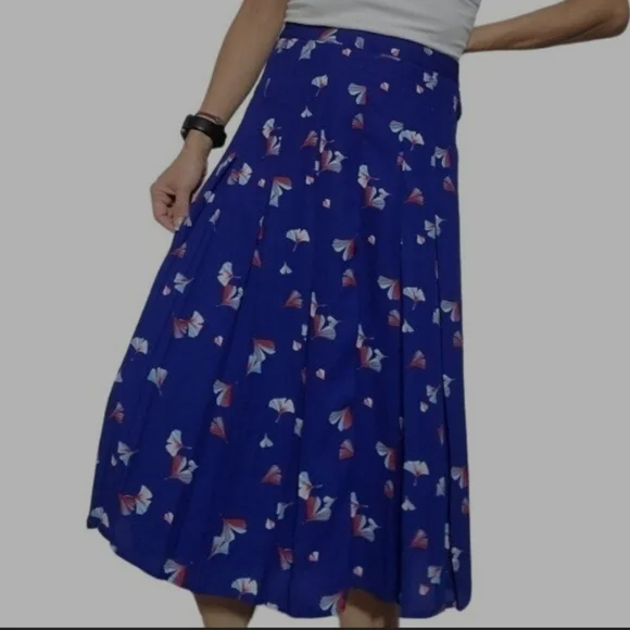 Banana Republic Blue Floral Button Front Skirt - Picture 12 of 12